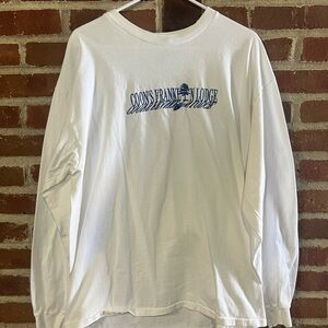 Vintage Single Stitch Lodge Bar long Sleeve! Embroidery is incredible!